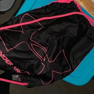 Under armor draw string bag